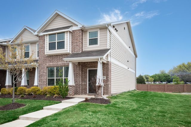 2204 Greystone Drive, Denton, TX 76207