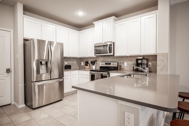 2204 Greystone Drive, Denton, TX 76207