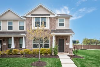 2204 Greystone Drive, Denton, TX 76207