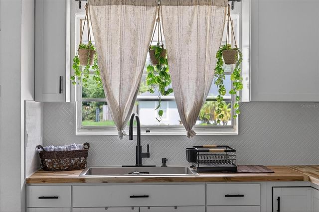 1545 CULVERHOUSE DRIVE, Daytona Beach, FL 32117