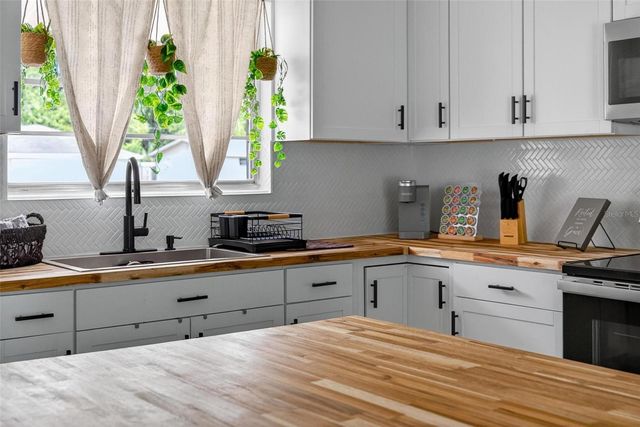 1545 CULVERHOUSE DRIVE, Daytona Beach, FL 32117