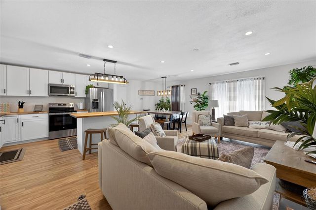 1545 CULVERHOUSE DRIVE, Daytona Beach, FL 32117