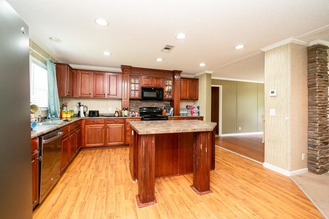 315 Gray Fox Road, Marshall, TX 75670
