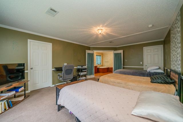 315 Gray Fox Road, Marshall, TX 75670