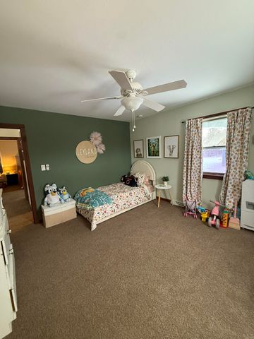 203 9th Avenue, Vinton, IA 52349