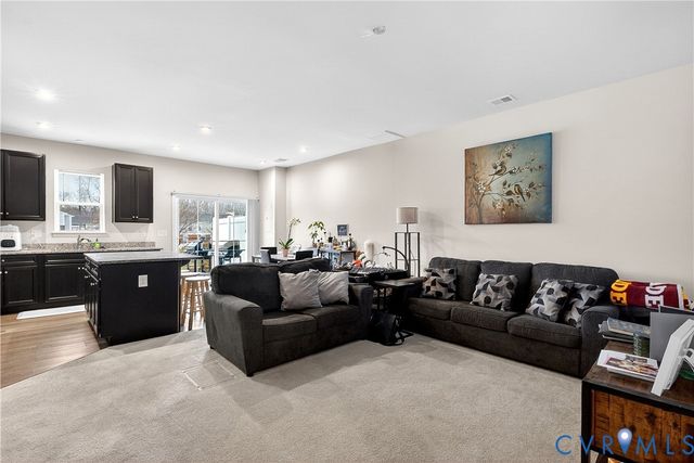 963 Taylor Green Dr, Sandston, VA 23150