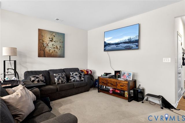 963 Taylor Green Dr, Sandston, VA 23150