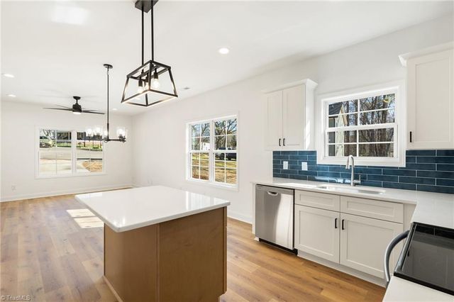 5131 Fredonia Avenue, Winston-salem, NC 27105