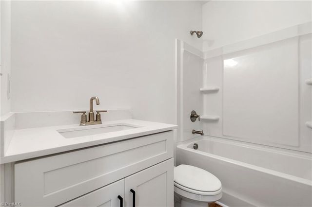 5131 Fredonia Avenue, Winston-salem, NC 27105
