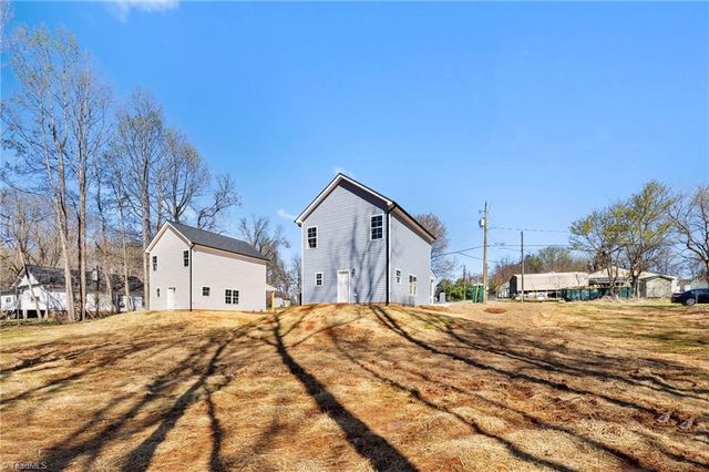 5131 Fredonia Avenue, Winston-salem, NC 27105