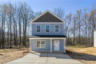 5131 Fredonia Avenue, Winston-salem, NC 27105
