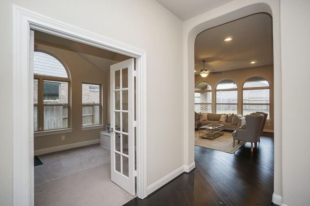 6243 Garden Lakes Lane, Sugar Land, TX 77479