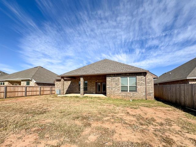 2904 Summit Hollow Circle, Norman, OK 73071