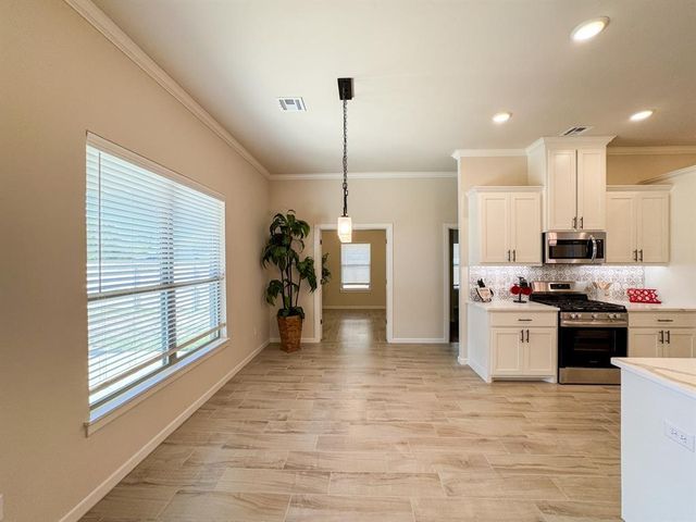 2904 Summit Hollow Circle, Norman, OK 73071