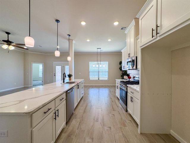 2904 Summit Hollow Circle, Norman, OK 73071