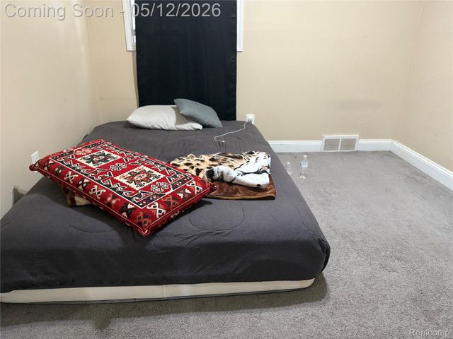 29650 Oakwood Street, Inkster, MI 48141