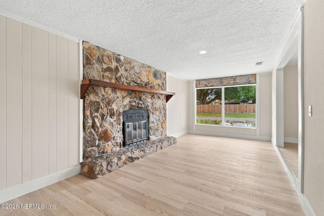 2544 SPRING LAKE Road, Jacksonville, FL 32210