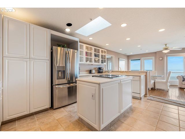 361 S PROM 502, Seaside, OR 97138