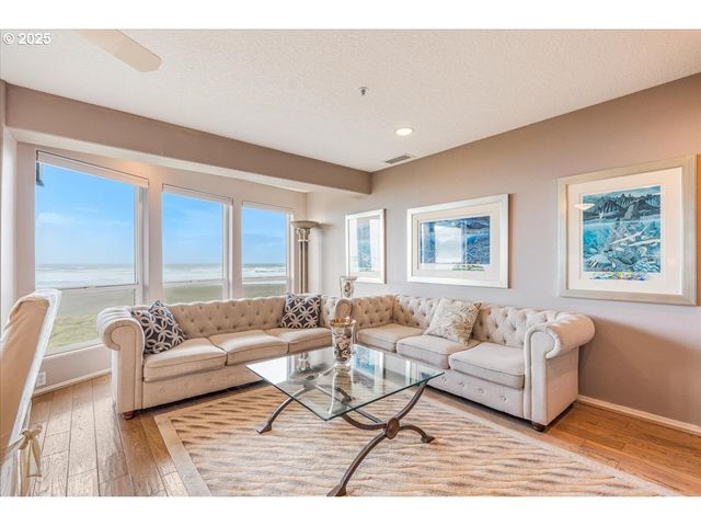 361 S PROM 502, Seaside, OR 97138