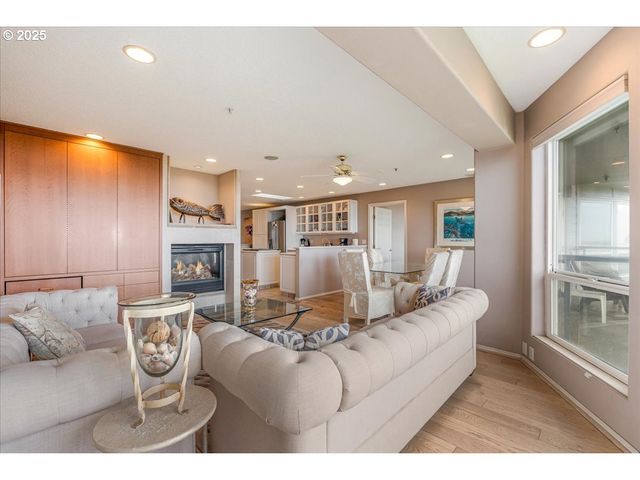 361 S PROM 502, Seaside, OR 97138