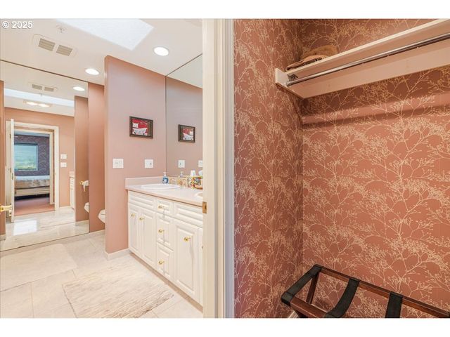 361 S PROM 502, Seaside, OR 97138