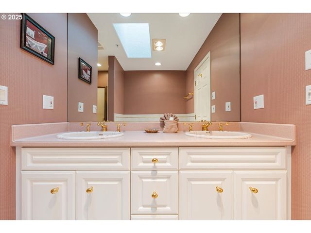 361 S PROM 502, Seaside, OR 97138