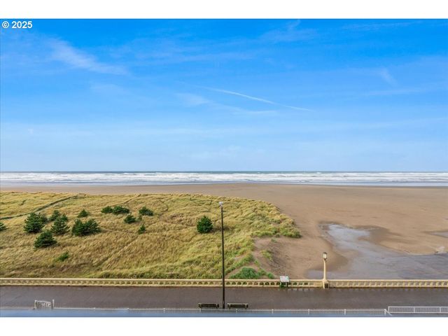 361 S PROM 502, Seaside, OR 97138