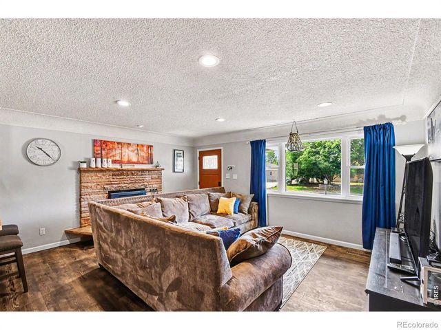 5021 W 22nd Street, Greeley, CO 80634