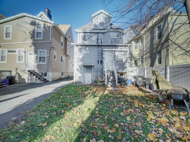 76 Amherst St, East Orange City, NJ 07018