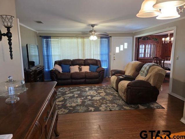 3915 W St Hwy 64, Henderson, TX 75652