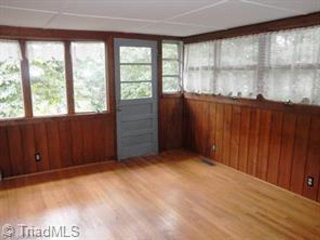 4162 Glenn Hi Road, Winston-salem, NC 27107