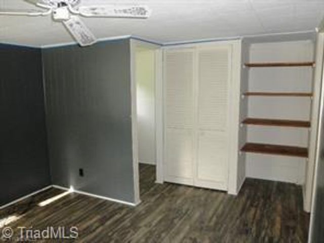 4162 Glenn Hi Road, Winston-salem, NC 27107
