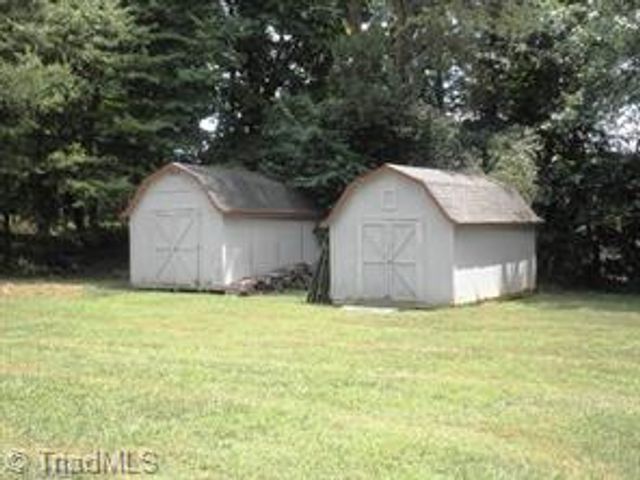 4162 Glenn Hi Road, Winston-salem, NC 27107