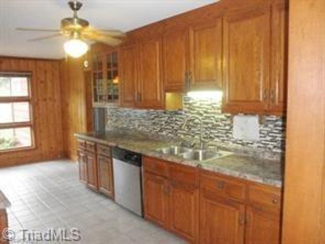 4162 Glenn Hi Road, Winston-salem, NC 27107