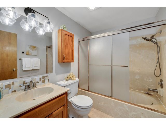 21335 Sw Martinazzi Ave, Tualatin, OR 97062