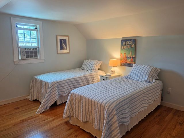 17 Captain York Road, South Yarmouth, MA 02664