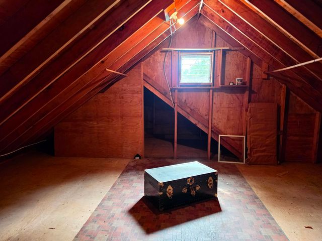 17 Captain York Road, South Yarmouth, MA 02664