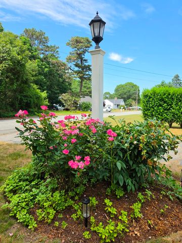 17 Captain York Road, South Yarmouth, MA 02664