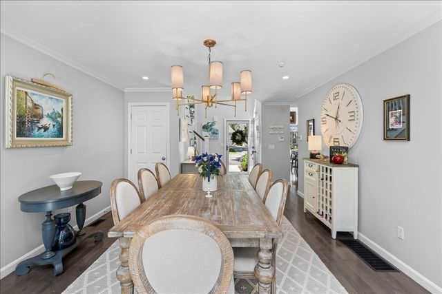 7 Gold Leaf Ln 7, Mashpee, MA 02649