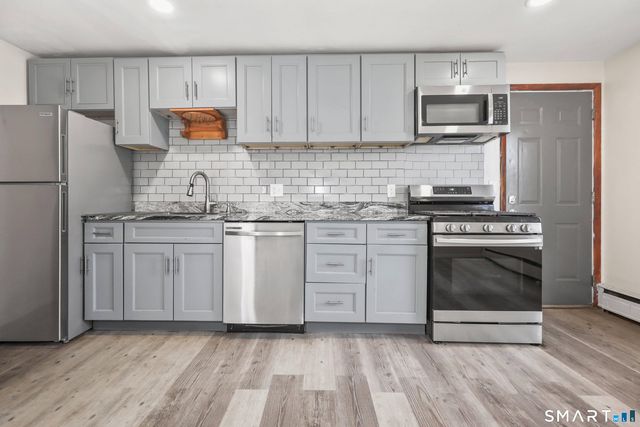 360 Vincellette Street, Bridgeport, CT 06606