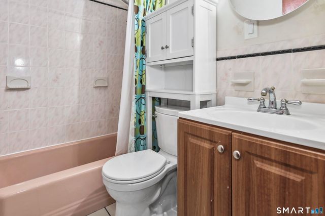 360 Vincellette Street, Bridgeport, CT 06606