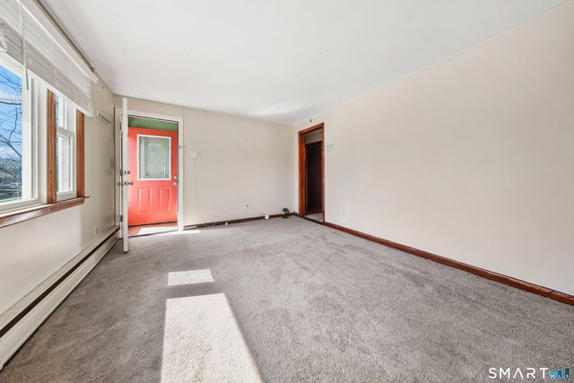 360 Vincellette Street, Bridgeport, CT 06606