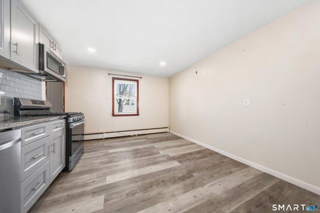 360 Vincellette Street, Bridgeport, CT 06606