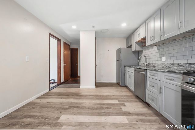 360 Vincellette Street, Bridgeport, CT 06606