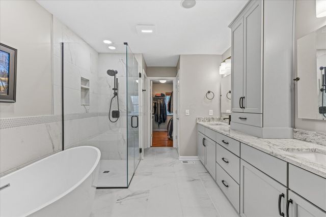 137 Ravines Way, Westerville, OH 43082