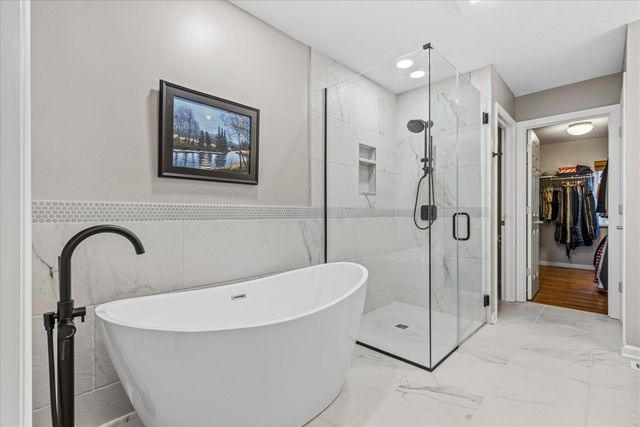 137 Ravines Way, Westerville, OH 43082