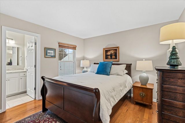 137 Ravines Way, Westerville, OH 43082