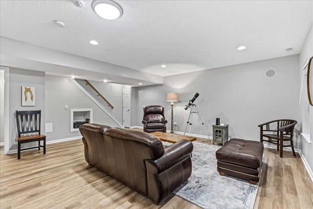 137 Ravines Way, Westerville, OH 43082