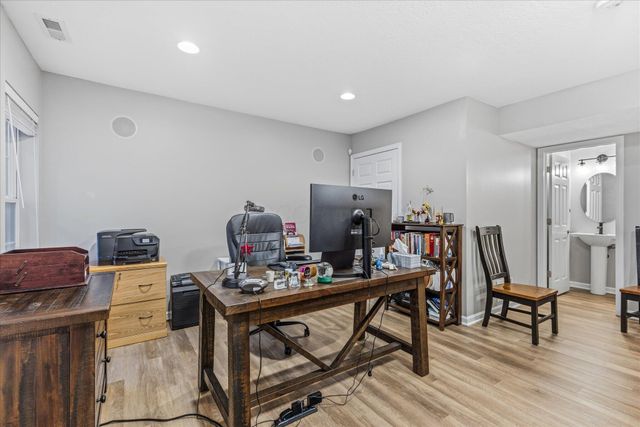 137 Ravines Way, Westerville, OH 43082