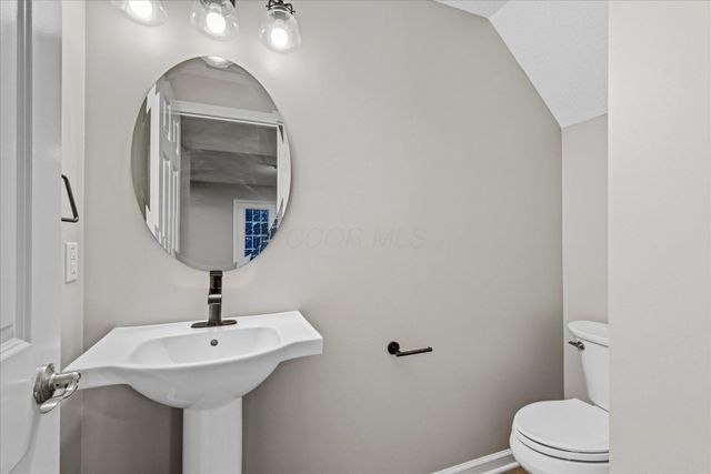 137 Ravines Way, Westerville, OH 43082